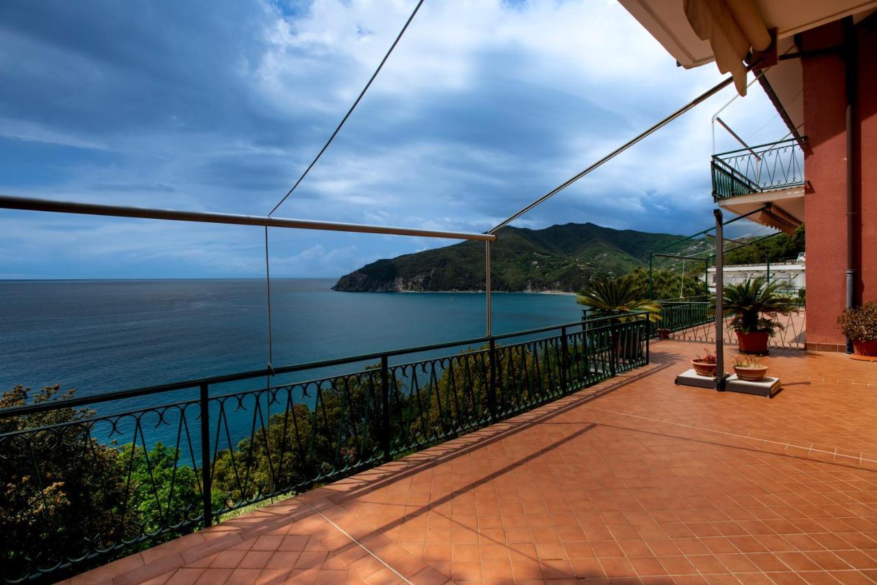 080 - La Villa Storica Il Vigneto 45B, Terrazza Sul Mare - Parcheggio Privato Gratis 莫内利亚 外观 照片